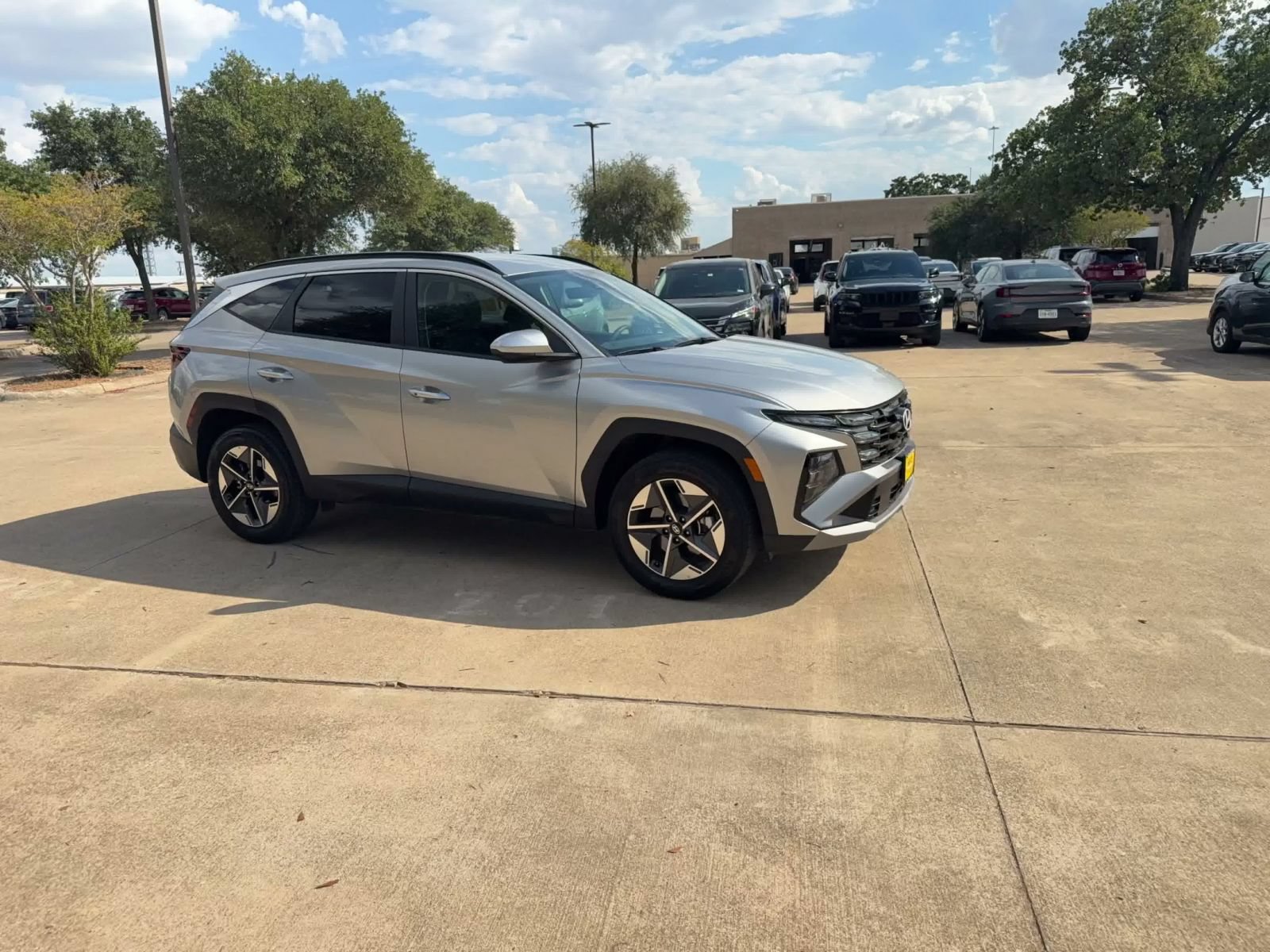 Used 2026 Hyundai Tucson SEL Plus AWD/4WD image 2