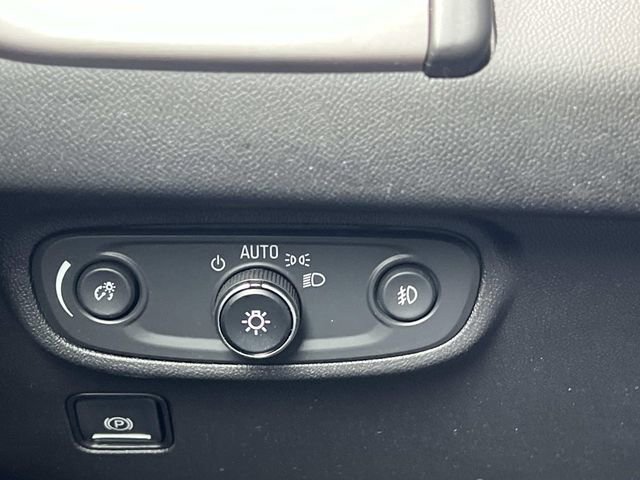 Used 2023 GMC Terrain AT4 w/ Infotainment Package II image 29