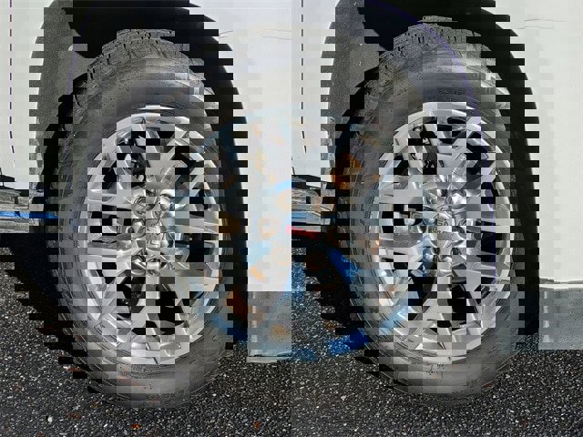 Used 2016 GMC Yukon XL SLE w/ HD Trailering Package image 9