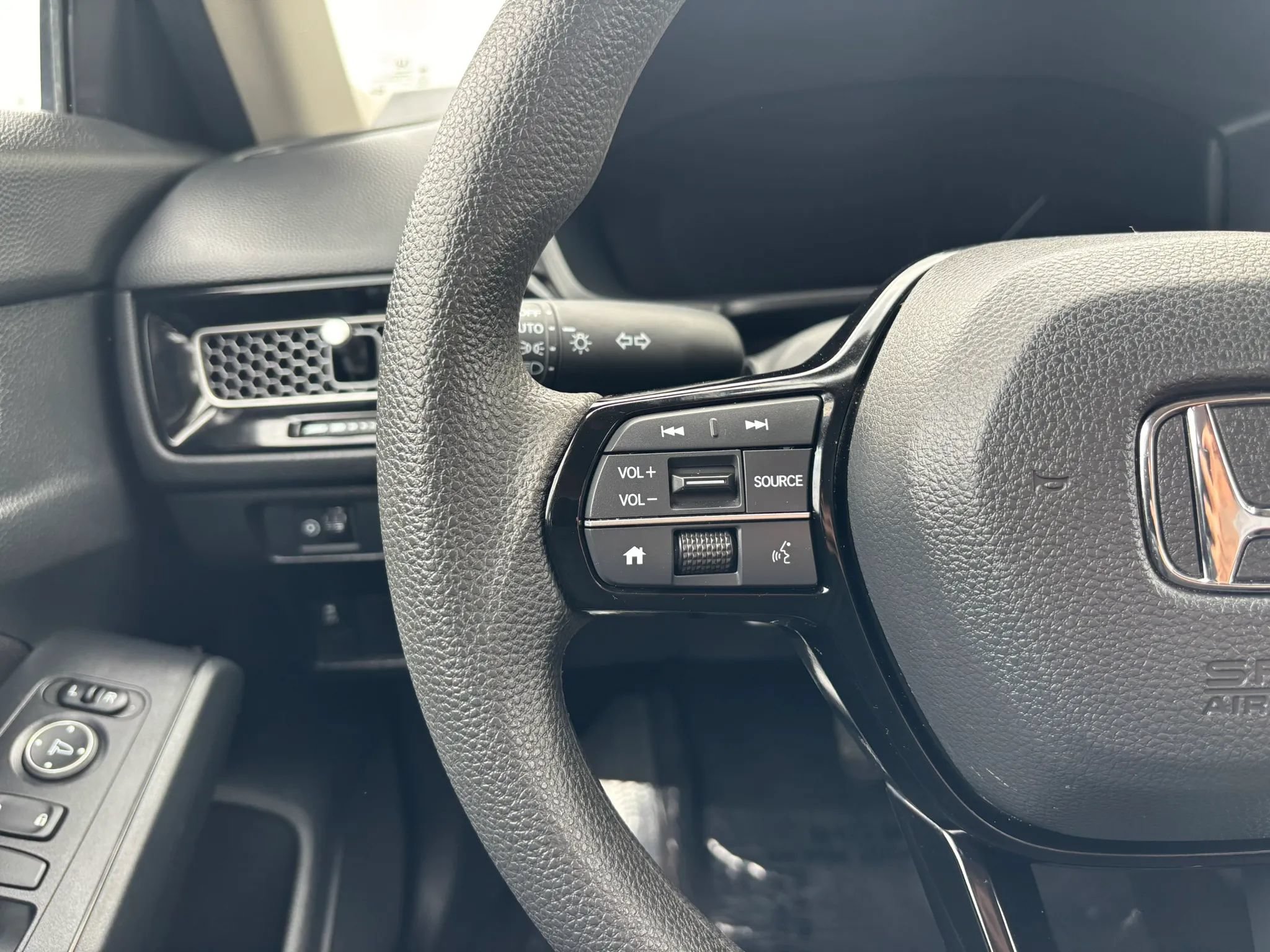Used 2025 Honda Civic LX image 22