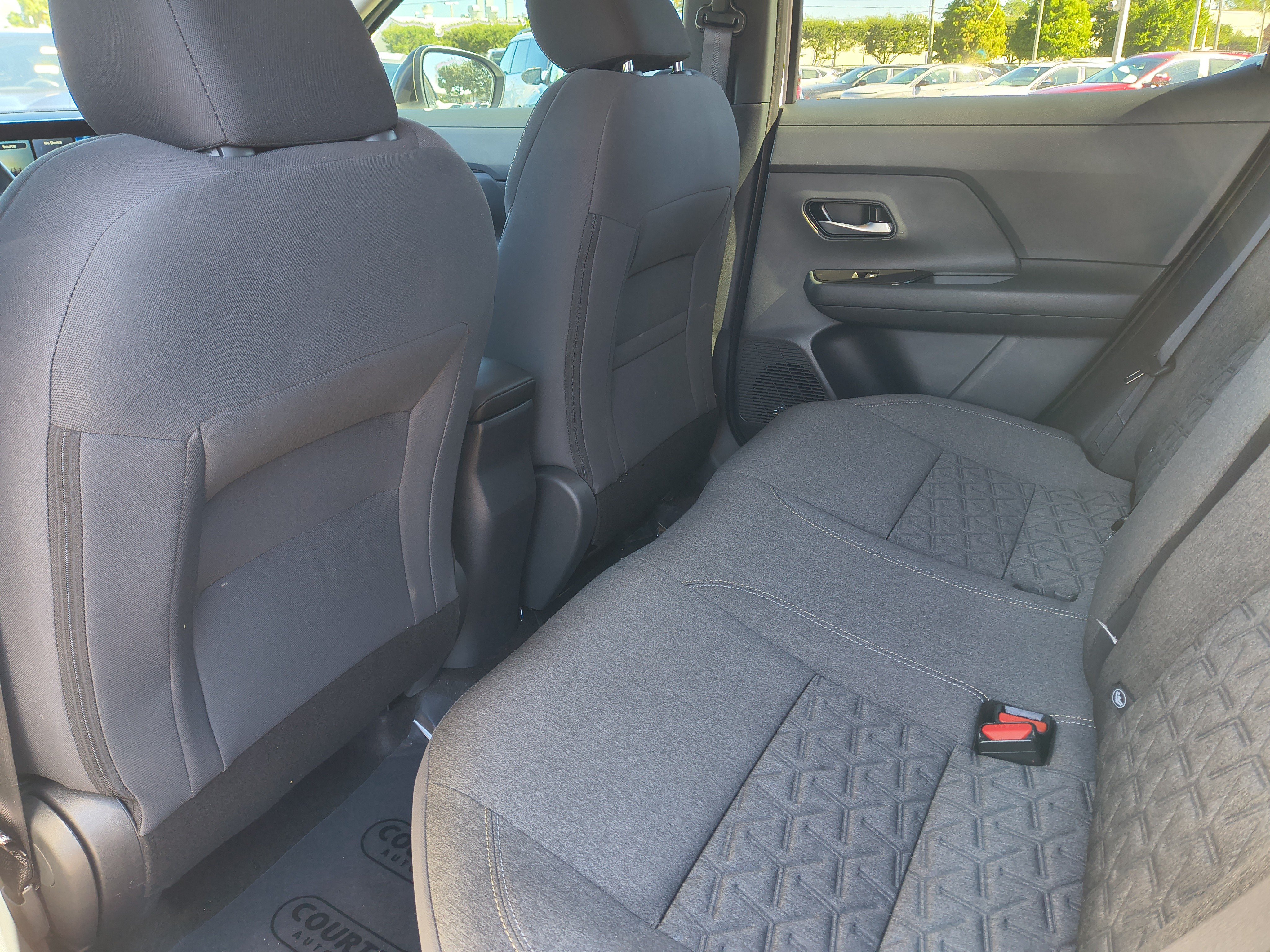 Used 2026 Nissan Kicks SV FWD image 18