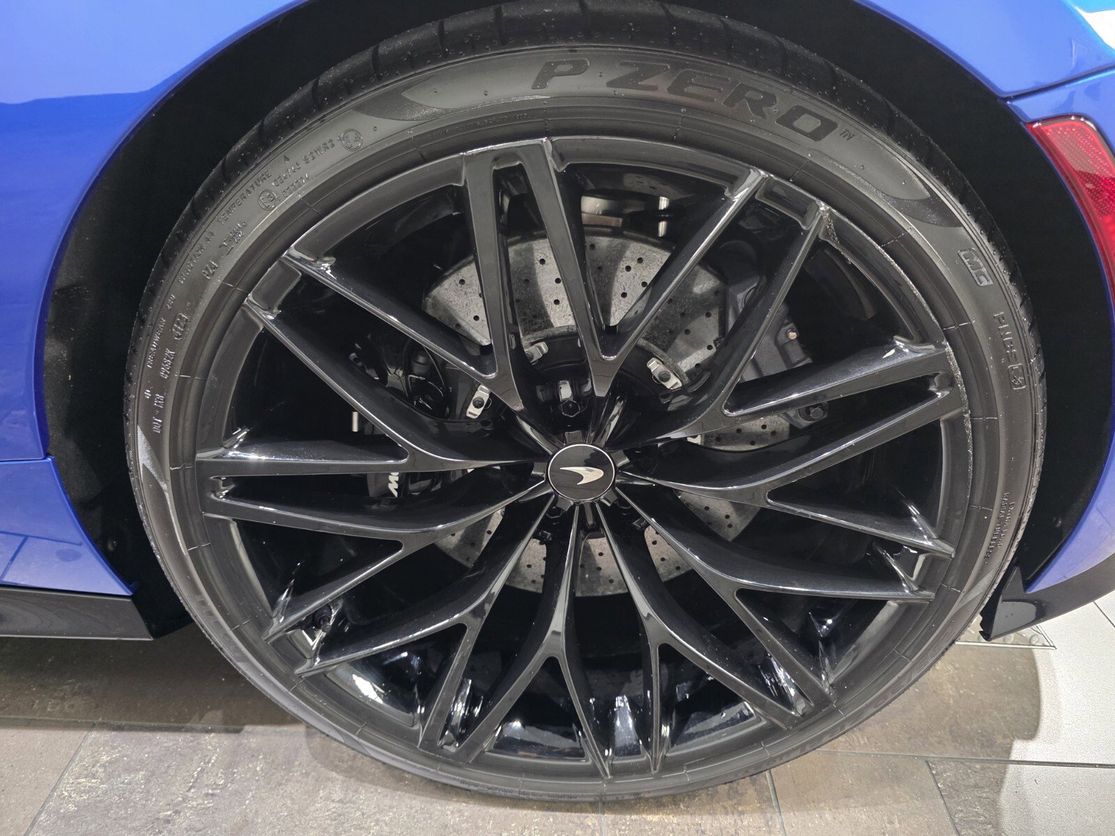 Used 2023 McLaren GT image 16