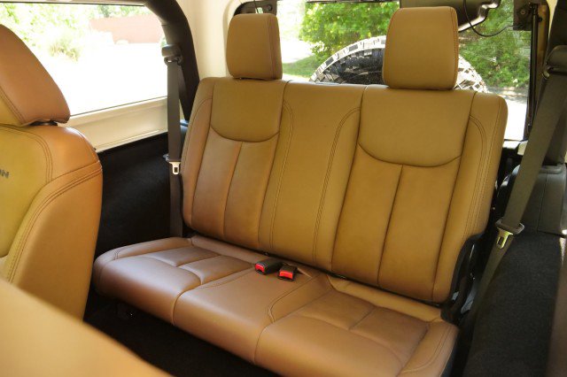 Used 2014 Jeep Wrangler Rubicon w/ Power Convenience Group AWD/4WD image 25