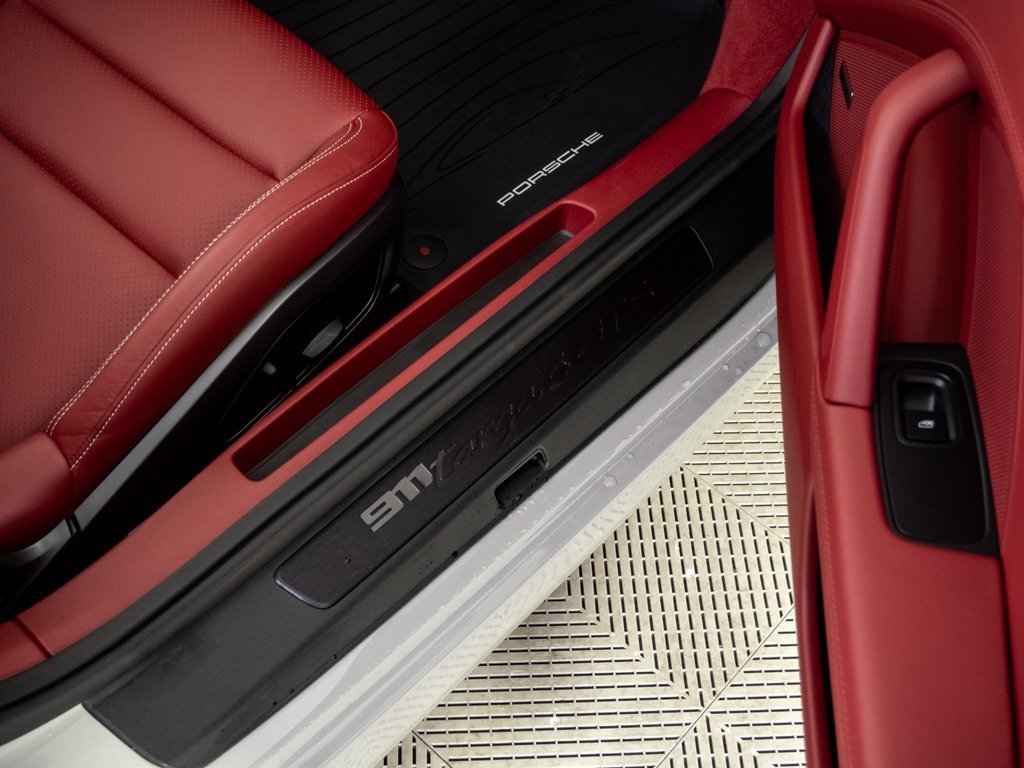 Certified 2025 Porsche 911 Targa 4 GTS image 23