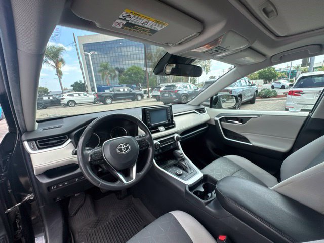 Used 2020 Toyota RAV4 XLE w/ Convenience Package AWD/4WD image 16