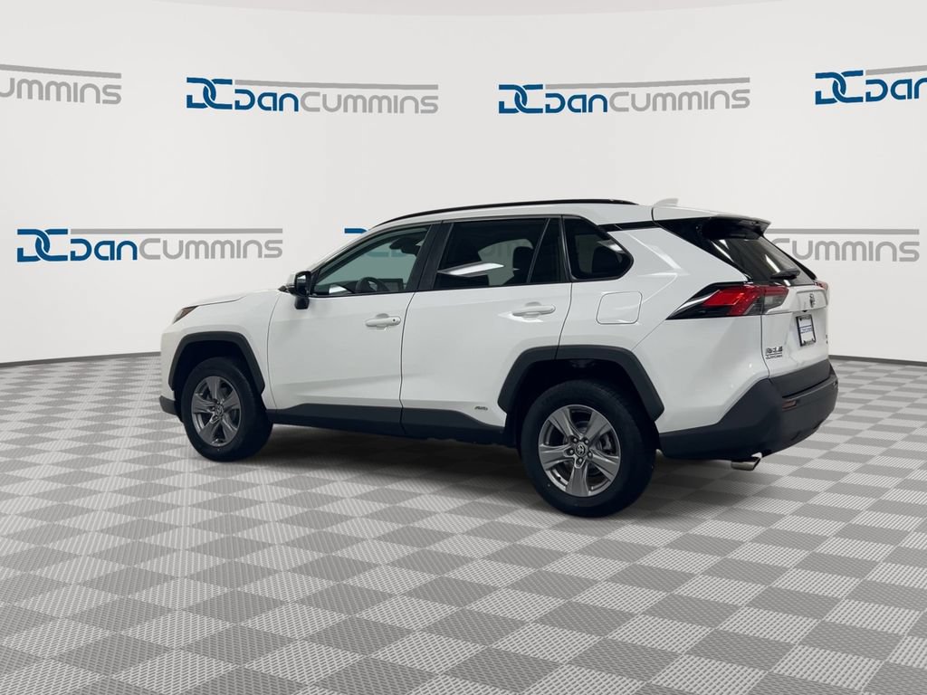 Used 2022 Toyota RAV4 XLE w/ Convenience Package AWD/4WD image 6