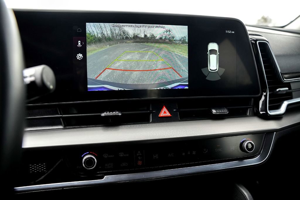 Used 2023 Kia Sportage EX image 21