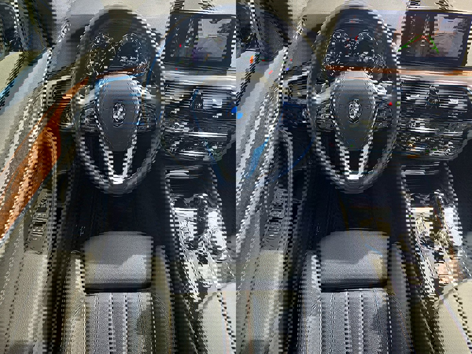 Used 2019 BMW 540i xDrive image 11