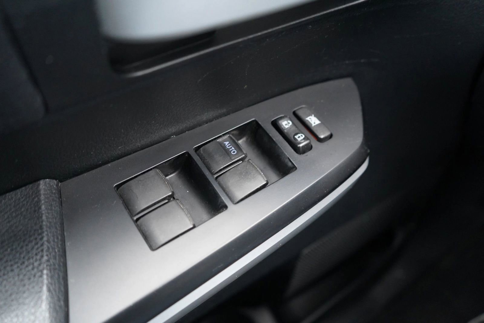 Used 2017 Toyota Tundra SR5 image 13