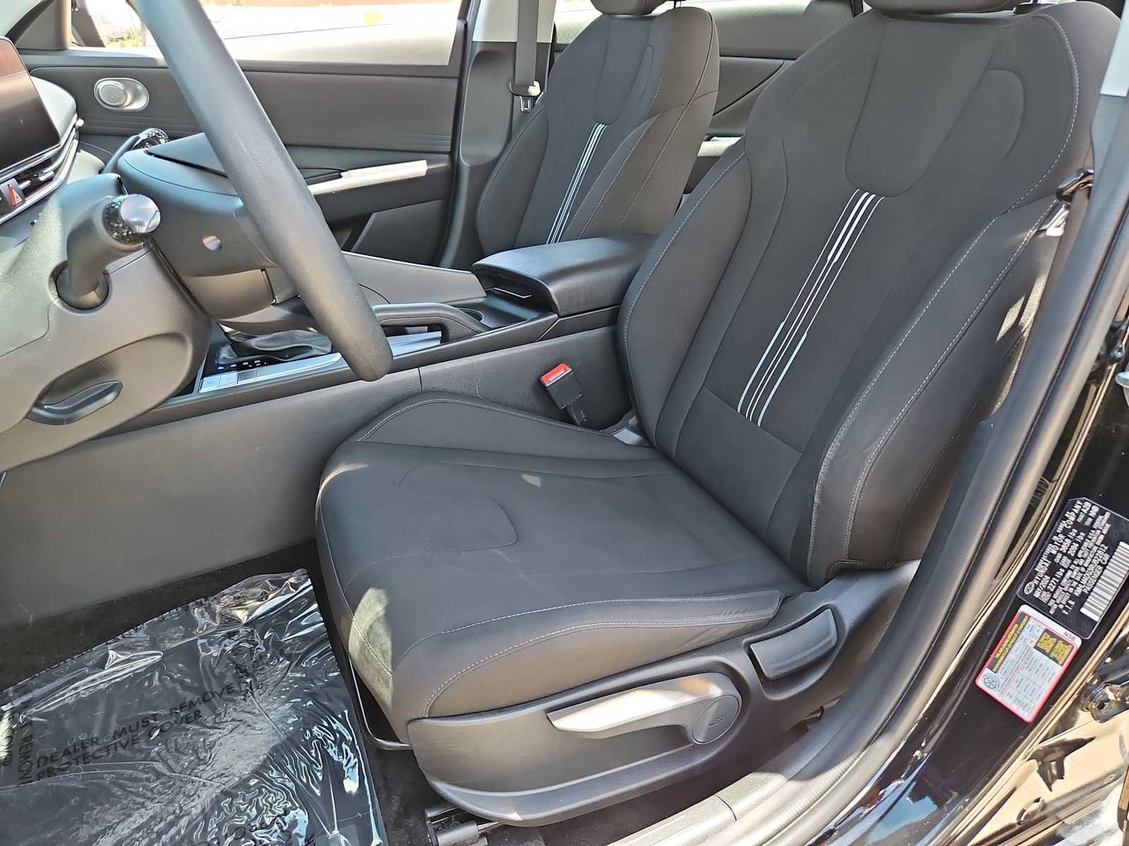Certified 2024 Hyundai Elantra SEL FWD image 16