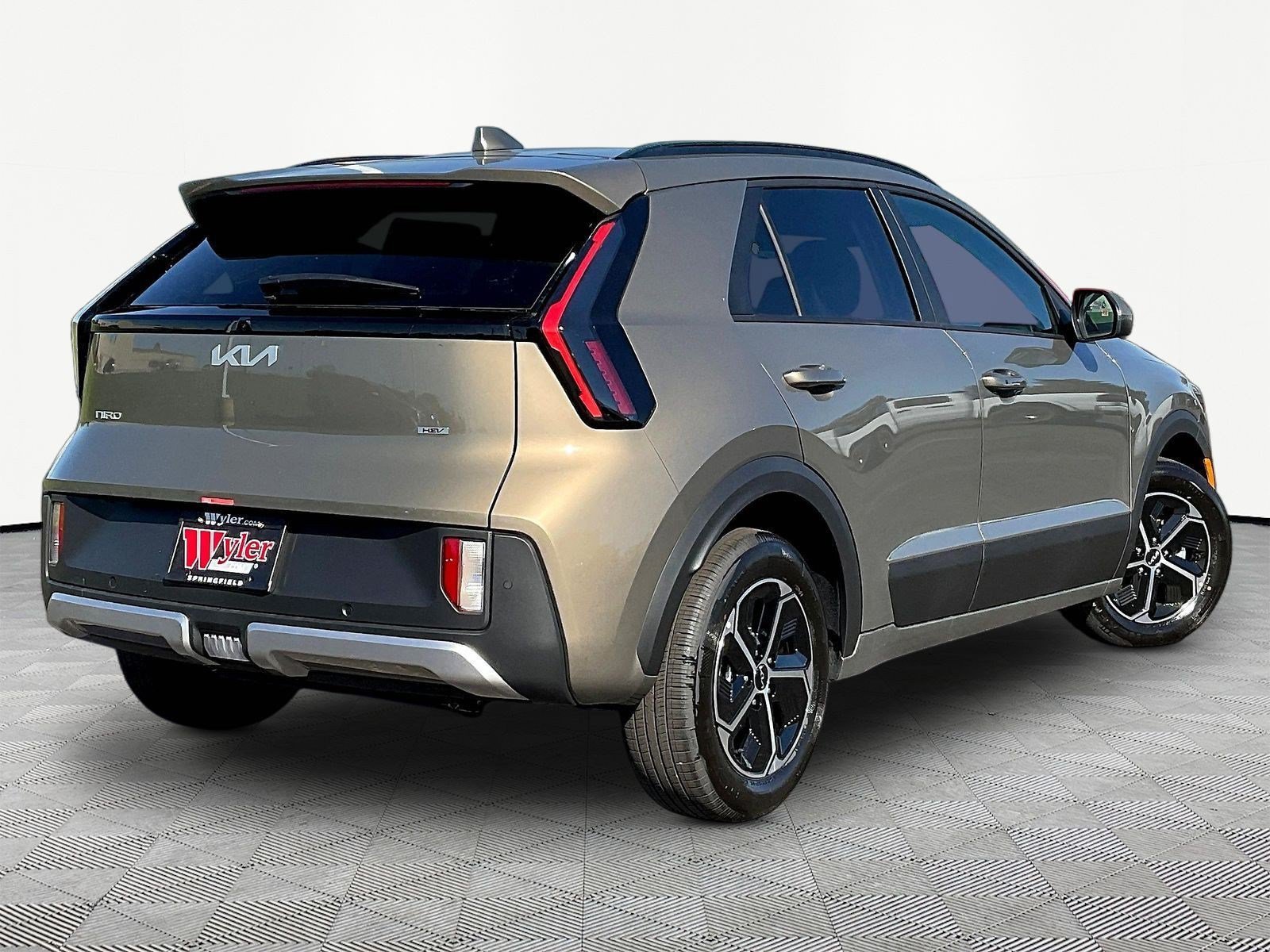 New 2027 Kia Niro EX FWD image 7