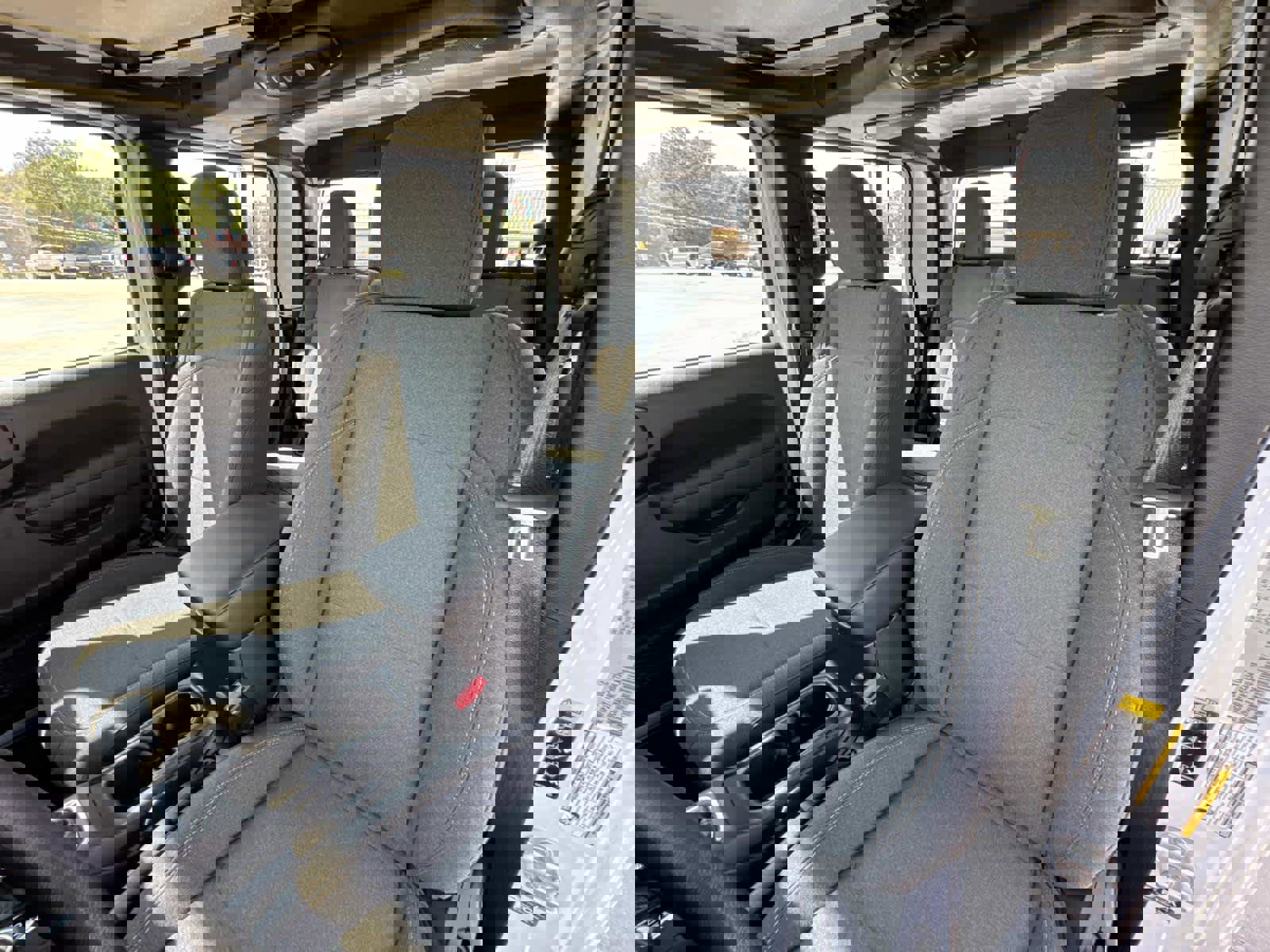 New 2025 Jeep Gladiator Sport image 48