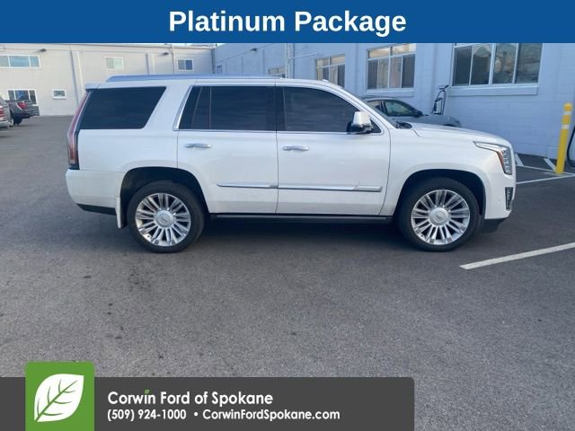 Used 2017 Cadillac Escalade Platinum image 2