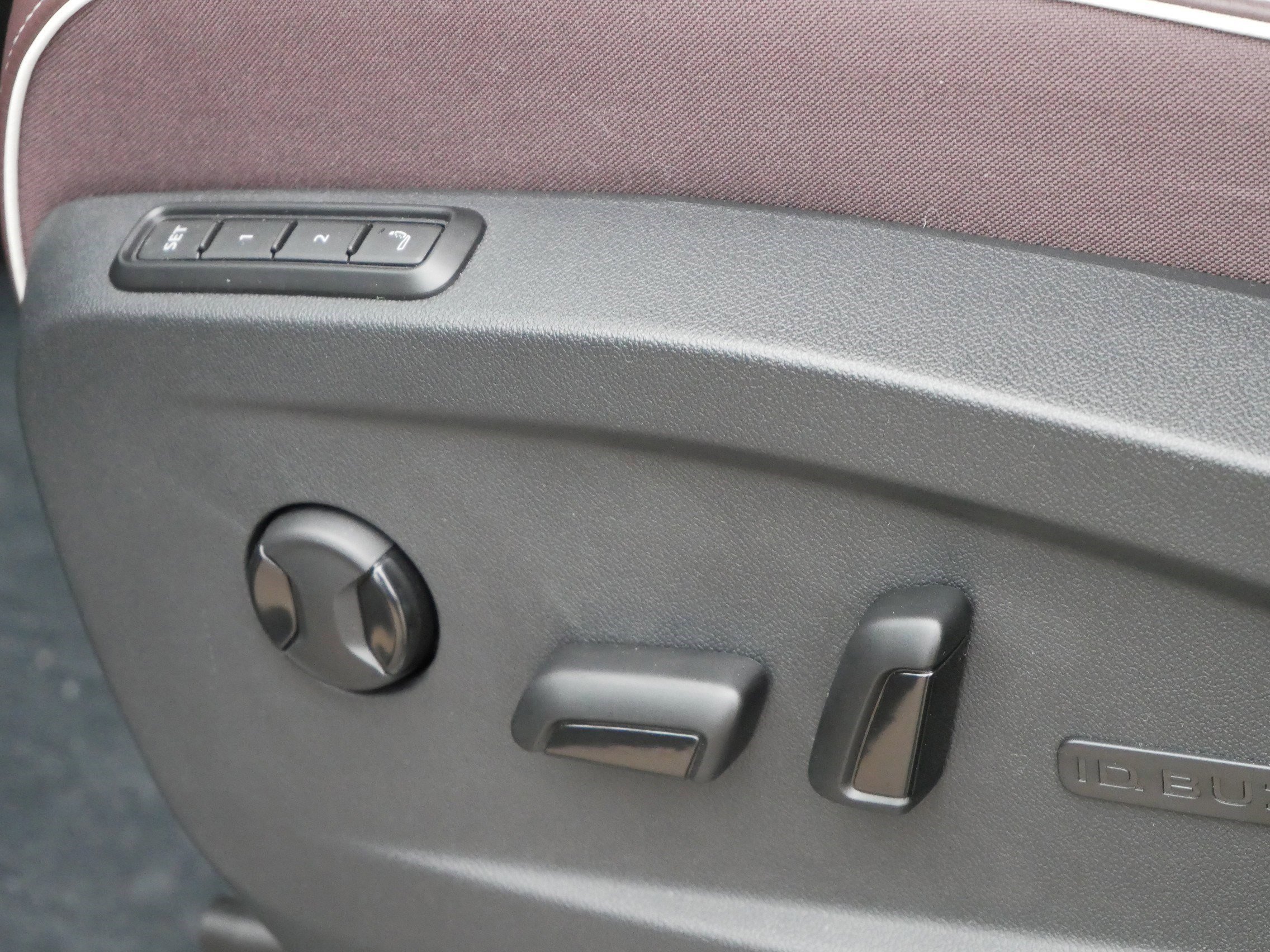 New 2025 Volkswagen ID. Buzz Pro S Plus image 4