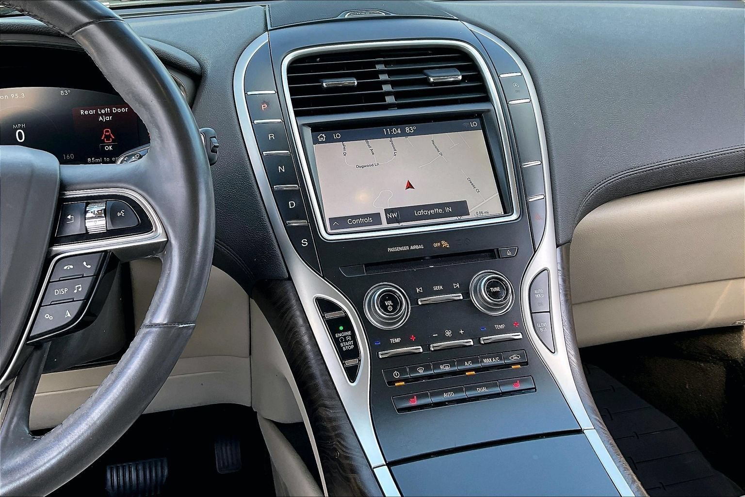 Used 2019 Lincoln Nautilus Select w/ Cargo Utility Package FWD image 6