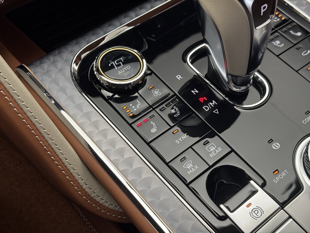 New 2026 Bentley Flying Spur Plug-In Hybrid image 45