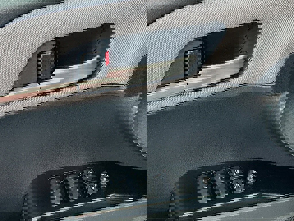 New 2026 Toyota Camry LE image 18