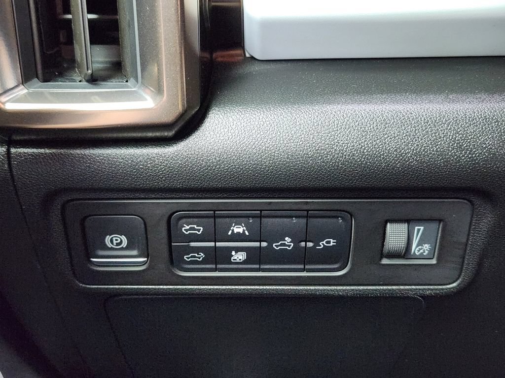 Used 2025 GMC Hummer EV 2X AWD/4WD image 29