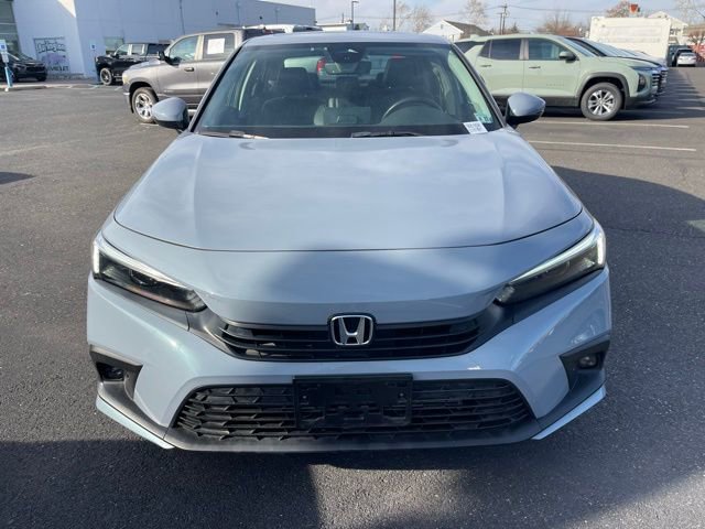 Used 2022 Honda Civic Touring image 2