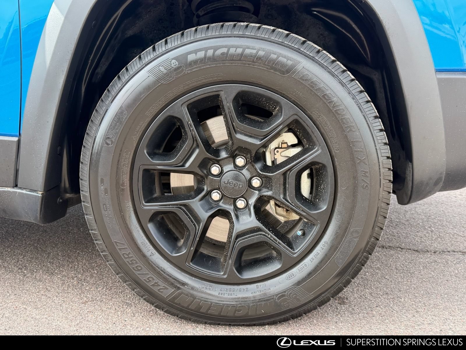 Used 2019 Jeep Cherokee Trailhawk w/ Comfort/Convenience Group AWD/4WD image 10