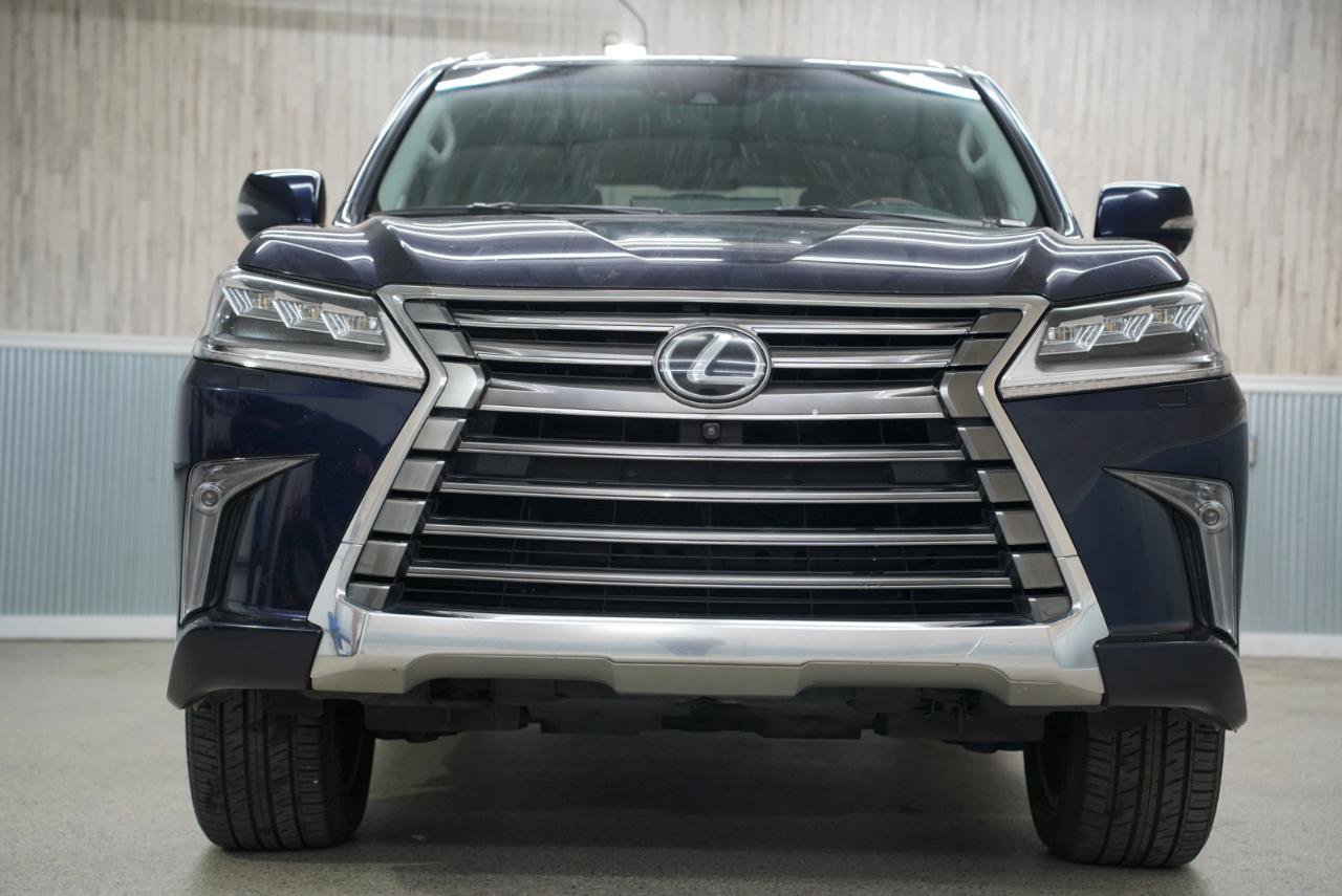 Used 2016 Lexus LX 570 4WD w/ Luxury Package image 3
