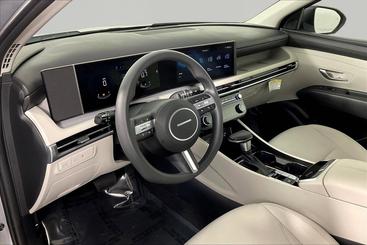 Certified 2025 Hyundai Tucson SEL image 16