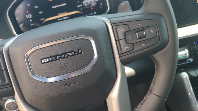 New 2026 GMC Sierra 1500 Denali w/ Denali Reserve Package AWD/4WD image 19