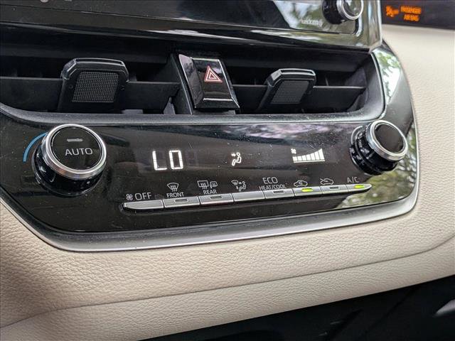 Used 2021 Toyota Corolla LE FWD image 9