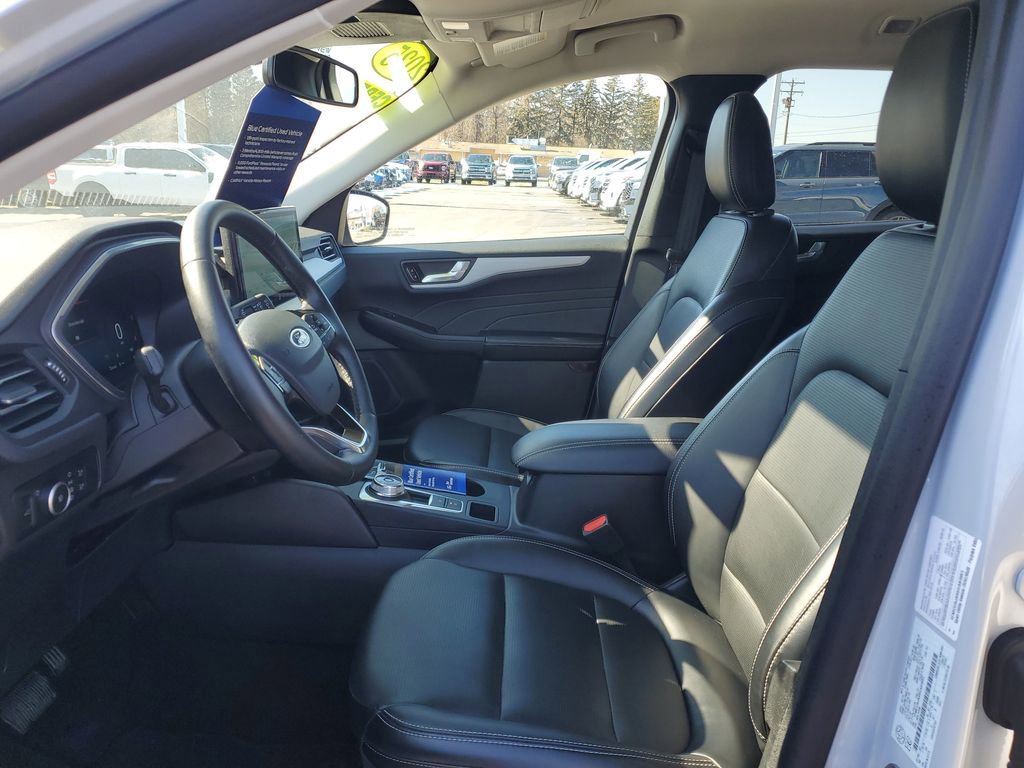 Certified 2025 Ford Escape Platinum image 8
