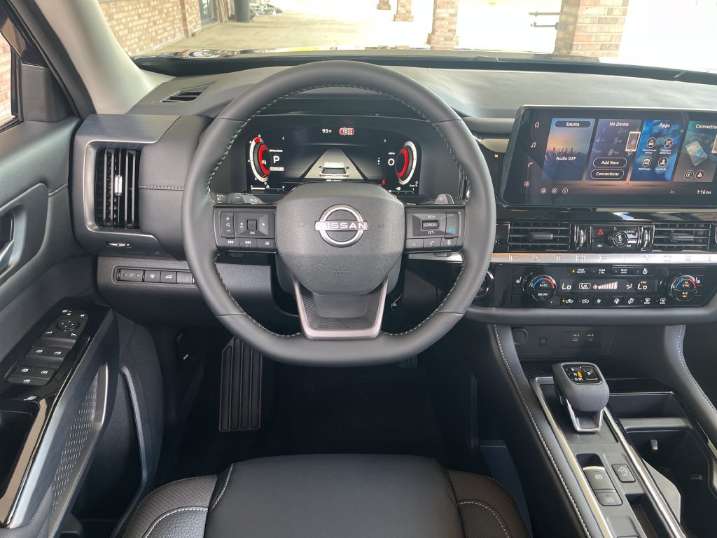 New 2026 Nissan Pathfinder SL FWD image 13