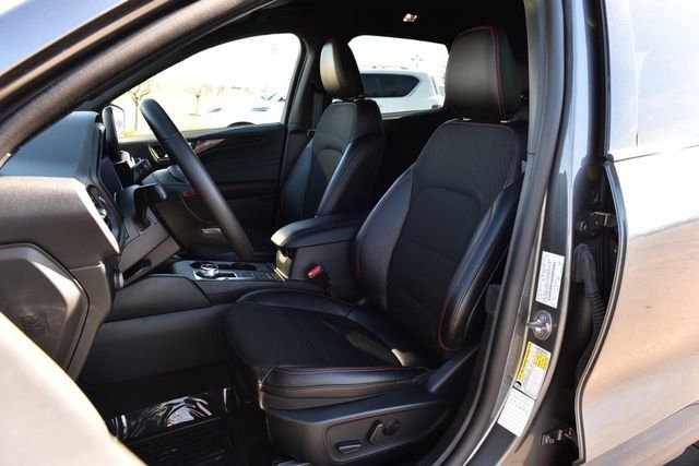 Used 2025 Ford Escape ST-Line AWD/4WD image 26