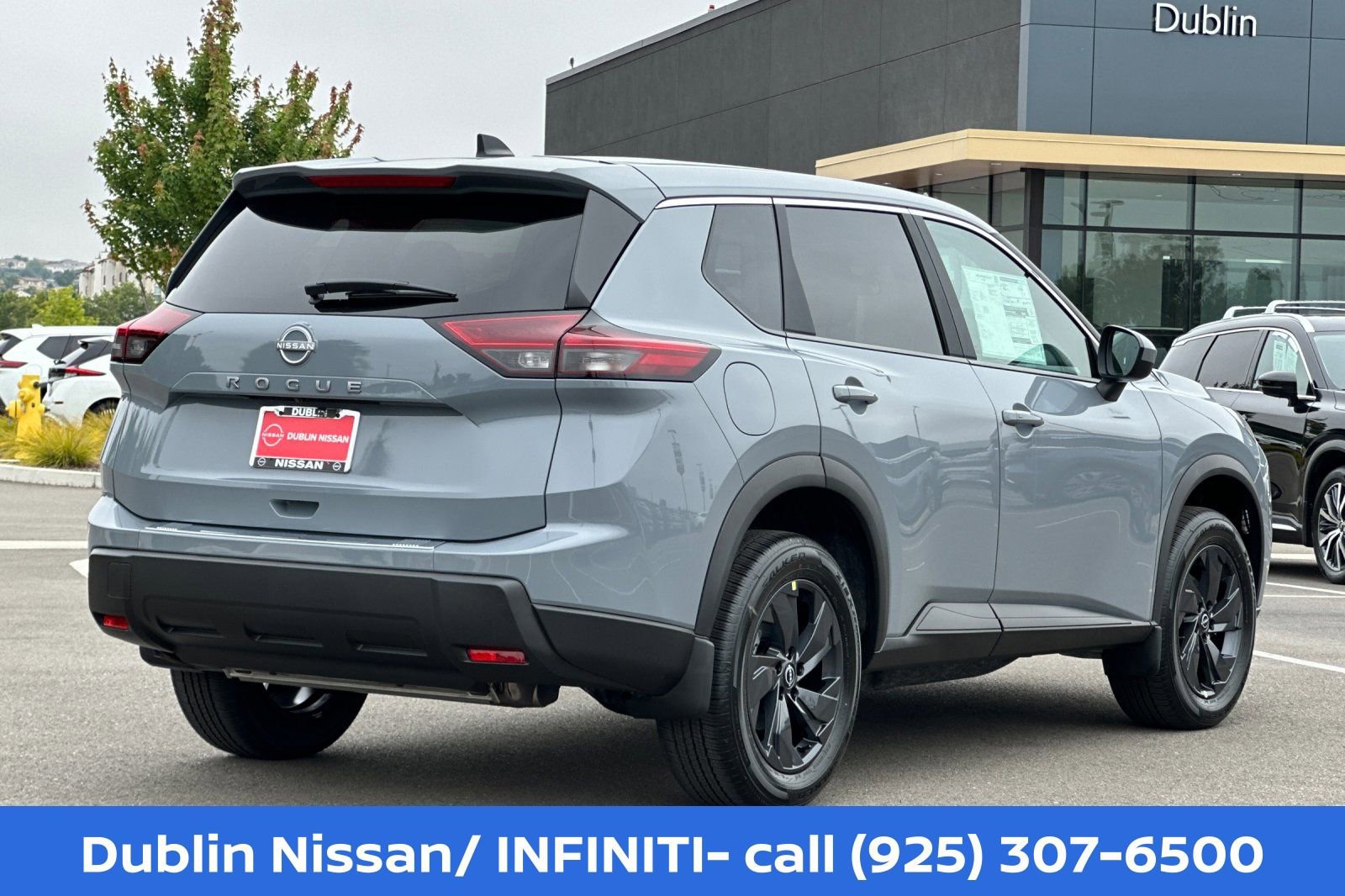New 2026 Nissan Rogue SV FWD image 4