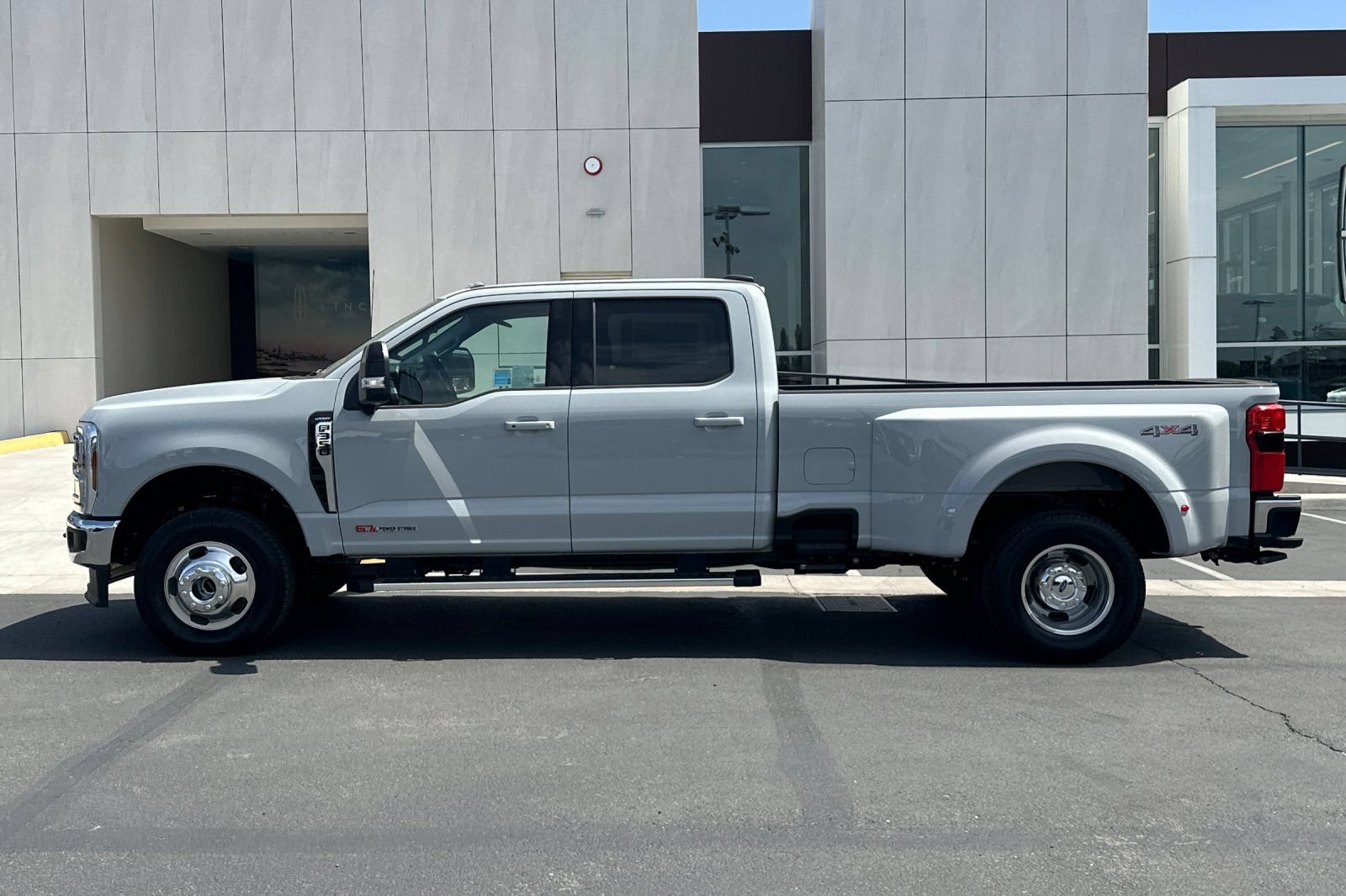New 2026 Ford F350 Lariat AWD/4WD image 6