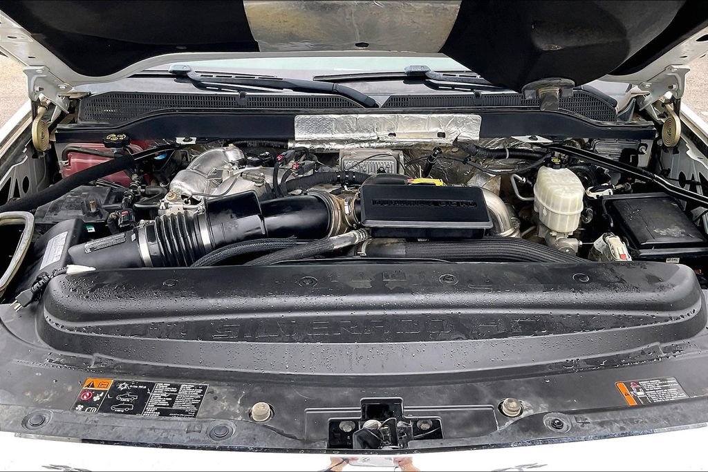 Used 2018 Chevrolet Silverado 3500 W/T AWD/4WD image 13