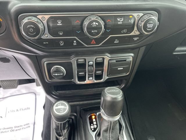Used 2022 Jeep Gladiator Overland w/ Popular Equipment Package AWD/4WD image 19
