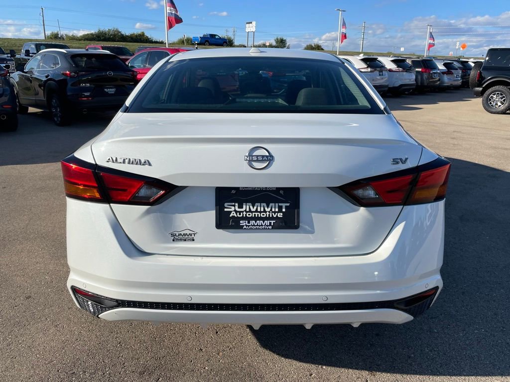 Used 2024 Nissan Altima 2.5 SV image 30
