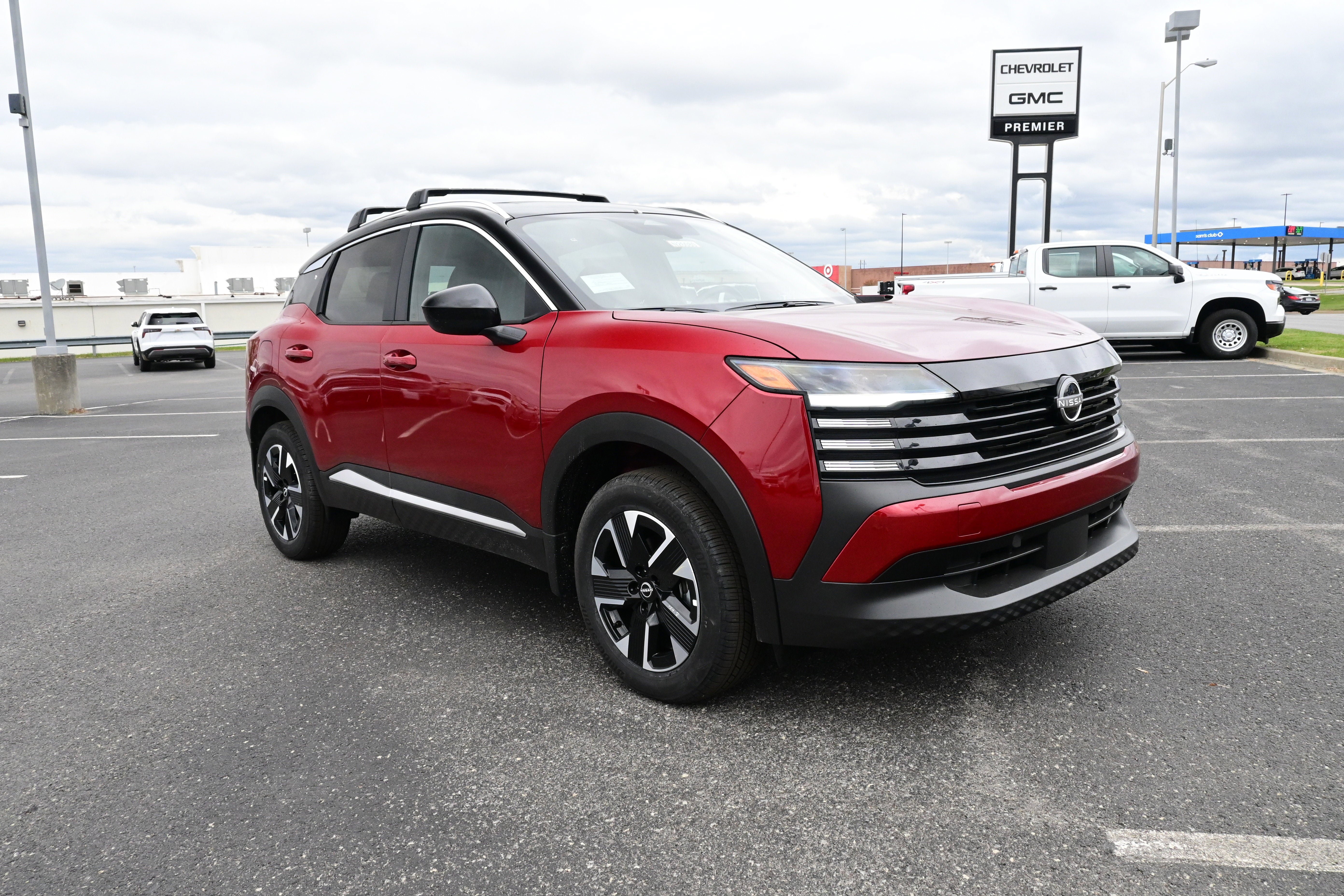 New 2026 Nissan Kicks SV w/ SV Premium Package AWD/4WD image 2