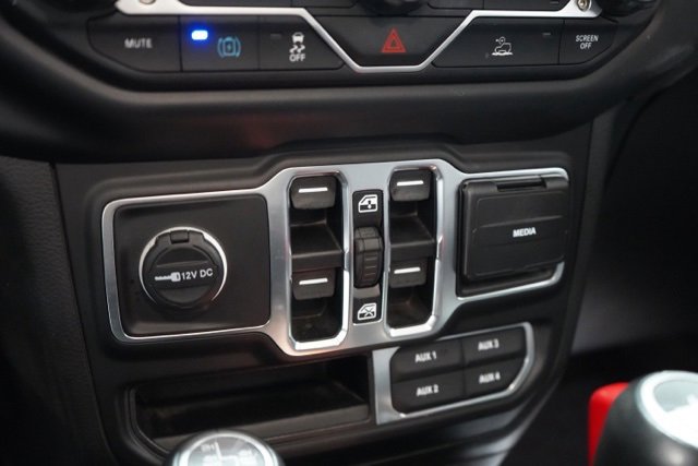 Used 2023 Jeep Wrangler Unlimited Sahara image 26