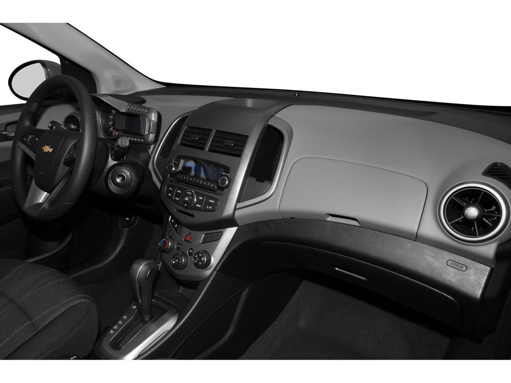 Used 2015 Chevrolet Sonic LT FWD image 11