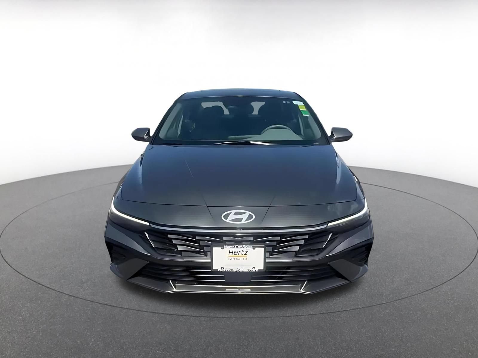 Used 2025 Hyundai Elantra SEL FWD image 4