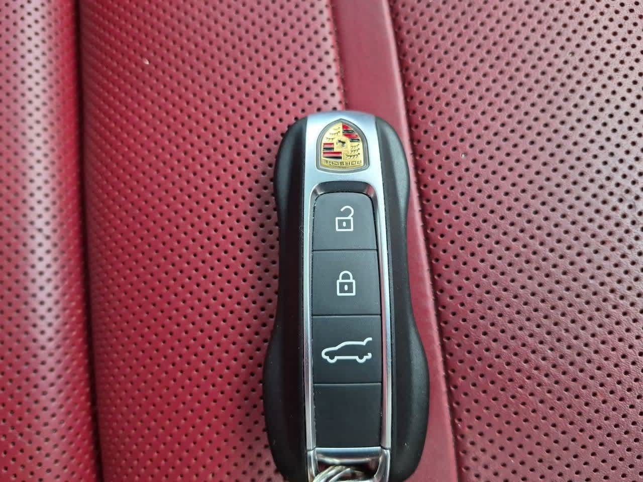 Used 2022 Porsche Cayenne S AWD/4WD image 37