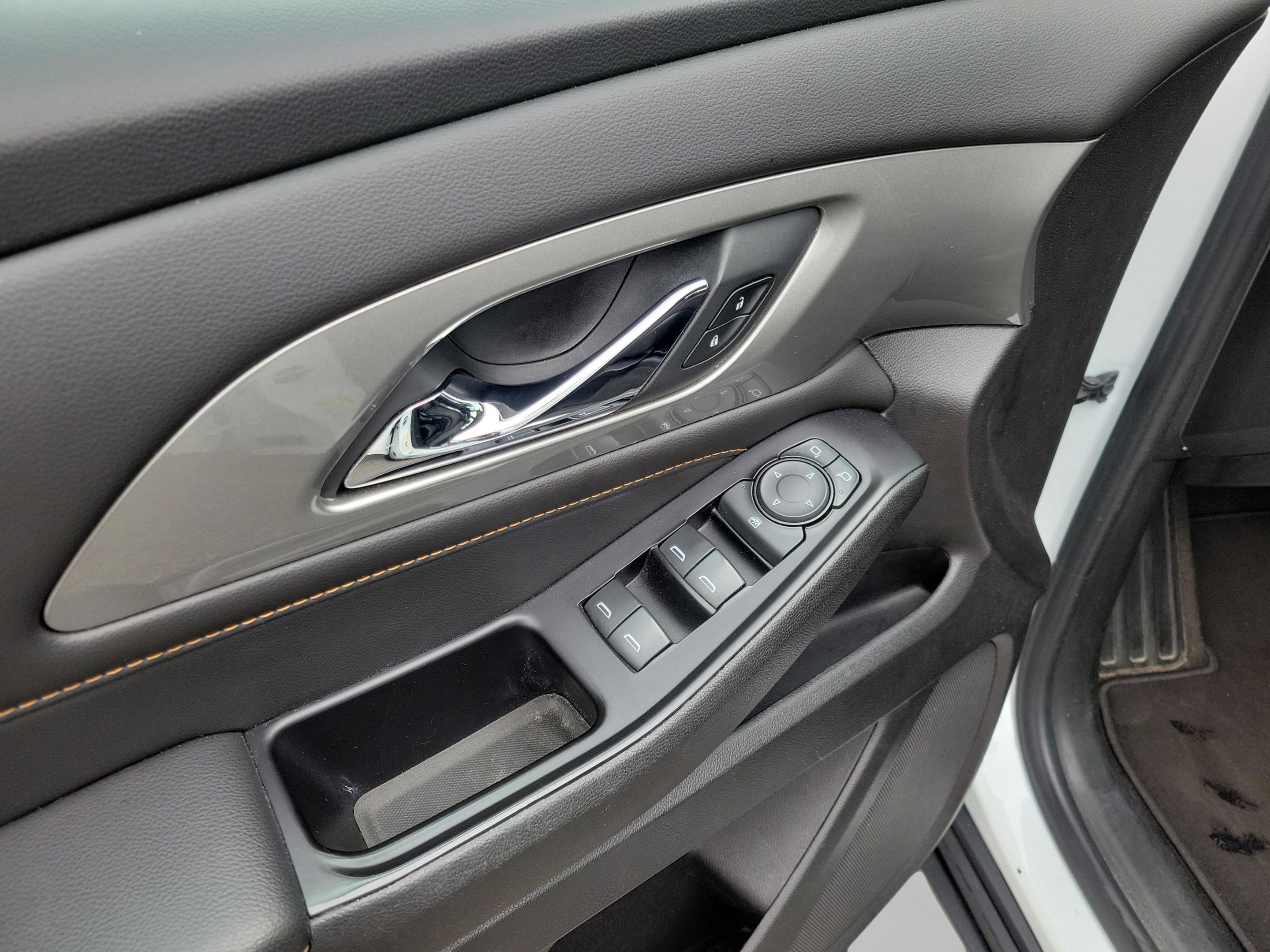 Used 2019 Chevrolet Traverse LS image 7