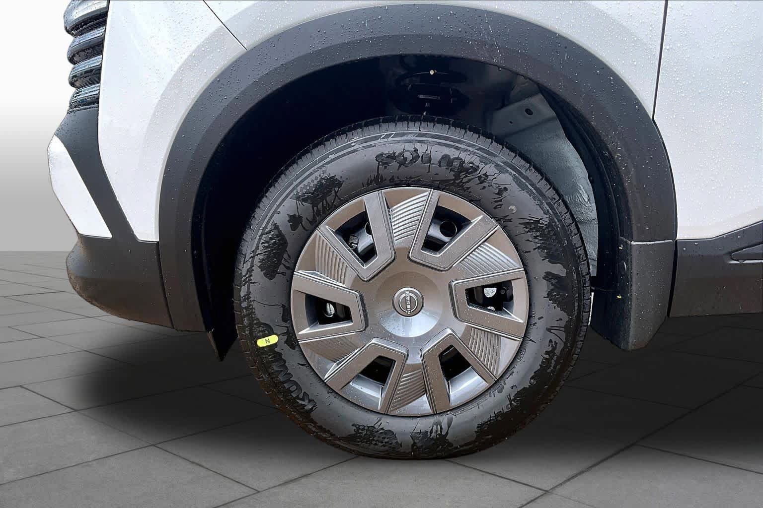 New 2026 Nissan Kicks S FWD image 9