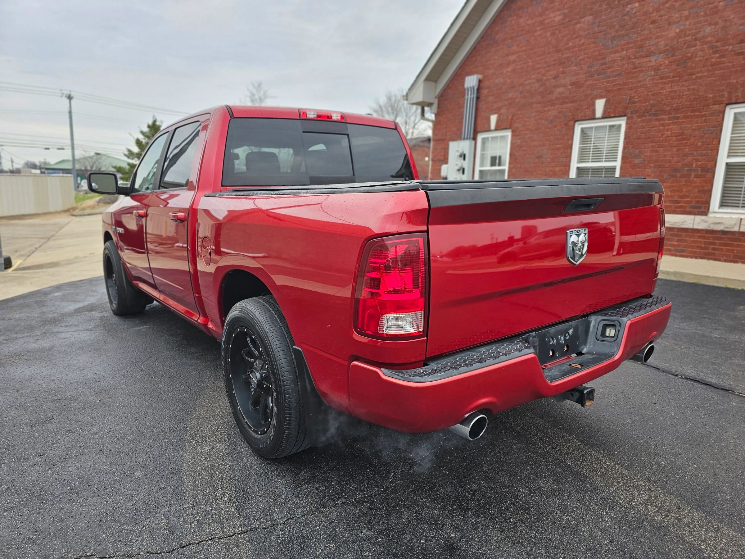 Used 2010 Dodge Ram 1500 Truck Sport image 3