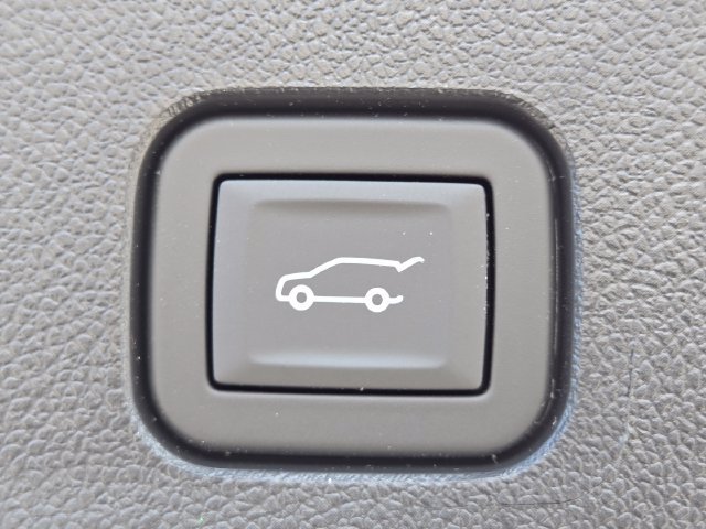 New 2027 Chevrolet Traverse LT w/ Driver Confidence Package AWD/4WD image 20