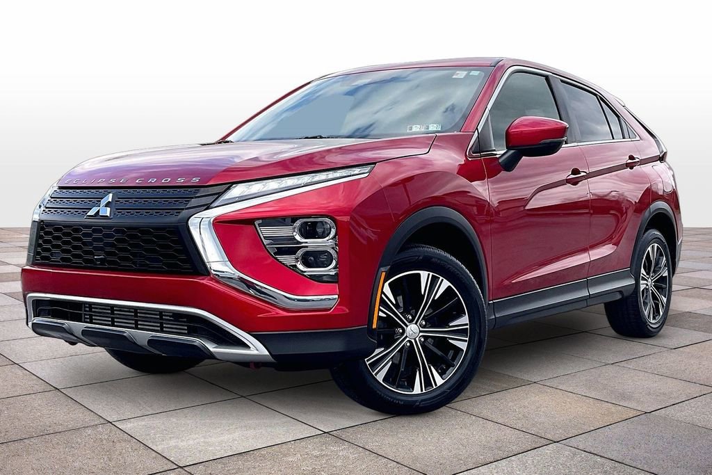 Used 2022 Mitsubishi Eclipse Cross SE image 2