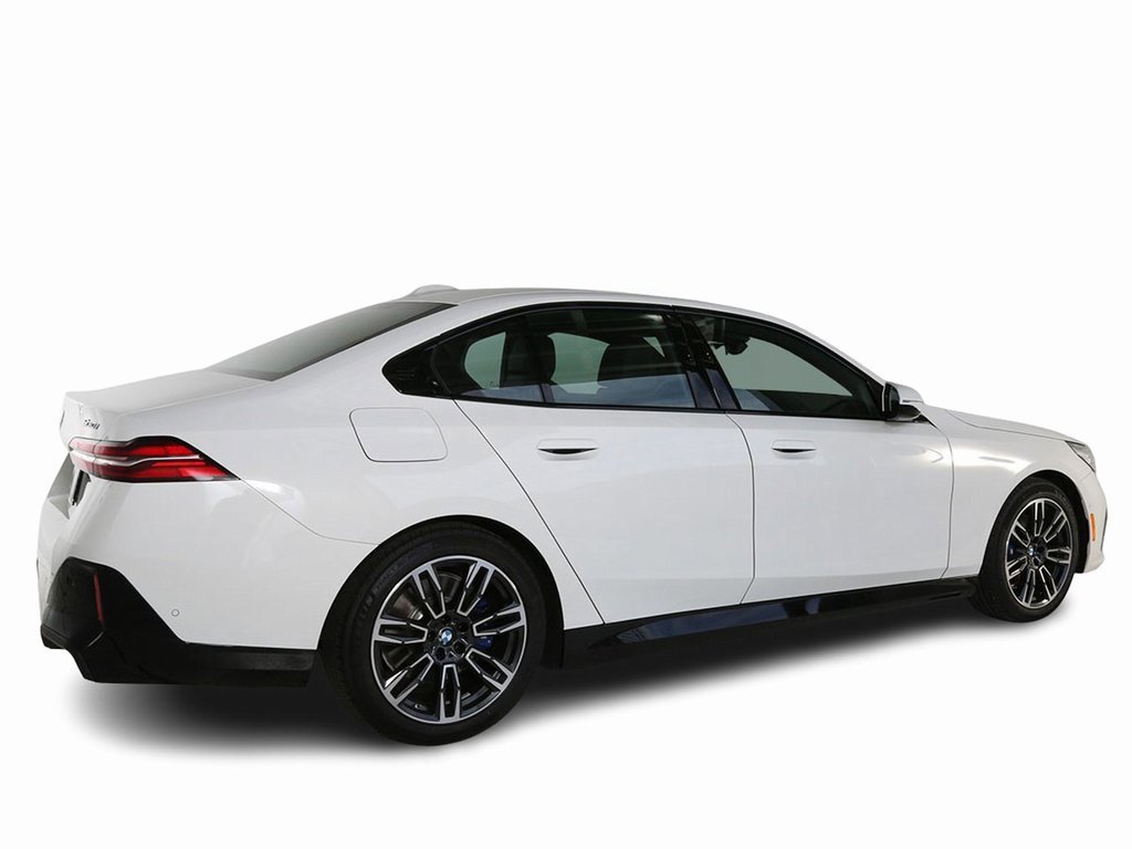 Used 2024 BMW 530i xDrive w/ M Sport Package image 9