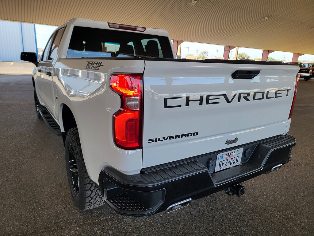 Used 2021 Chevrolet Silverado 1500 Custom Trail Boss AWD/4WD image 10