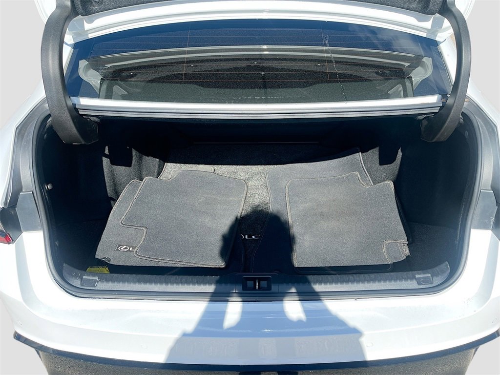 Used 2022 Lexus IS 350 F Sport image 27