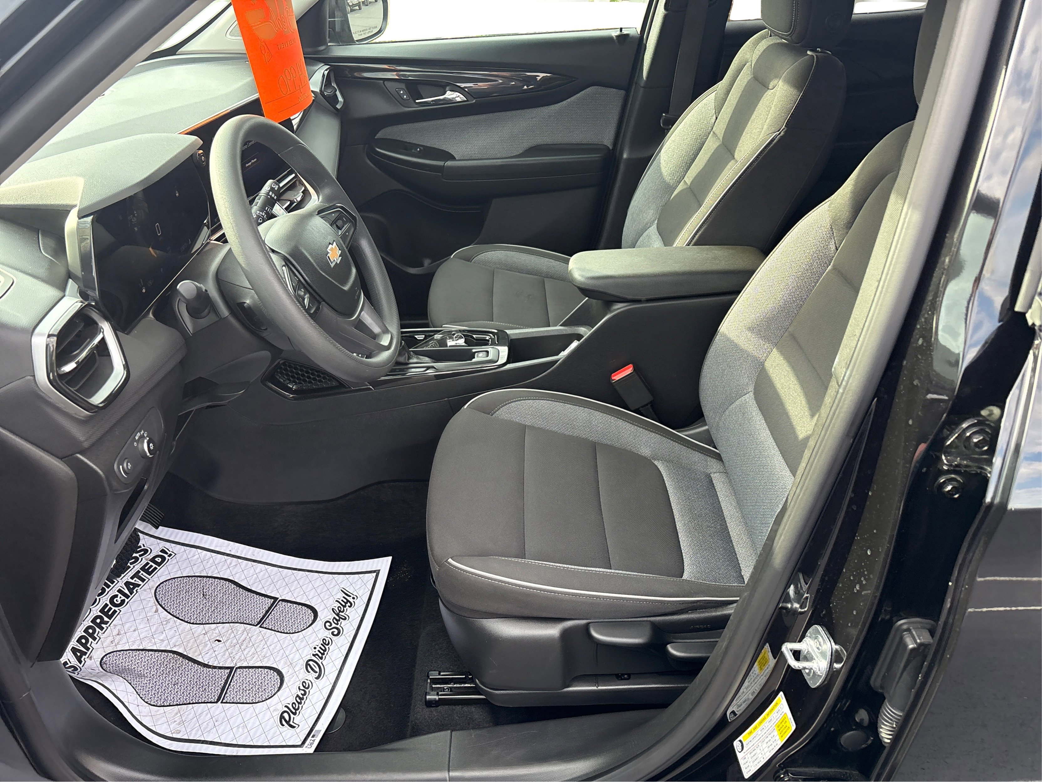 Used 2025 Chevrolet TrailBlazer LT image 9